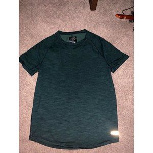 AE Activewear Men's Green Shirt